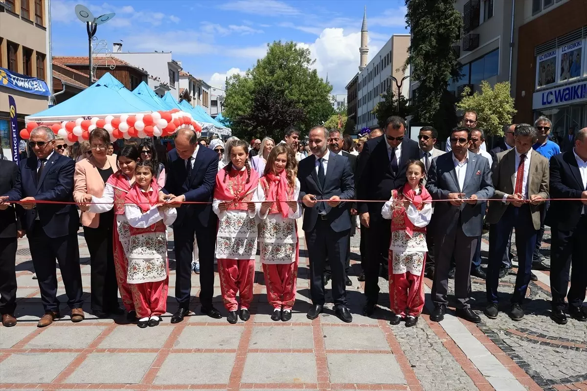 Edirne'de Hayat Boyu Öğrenme Haftası Etkinlikleri Düzenlendi