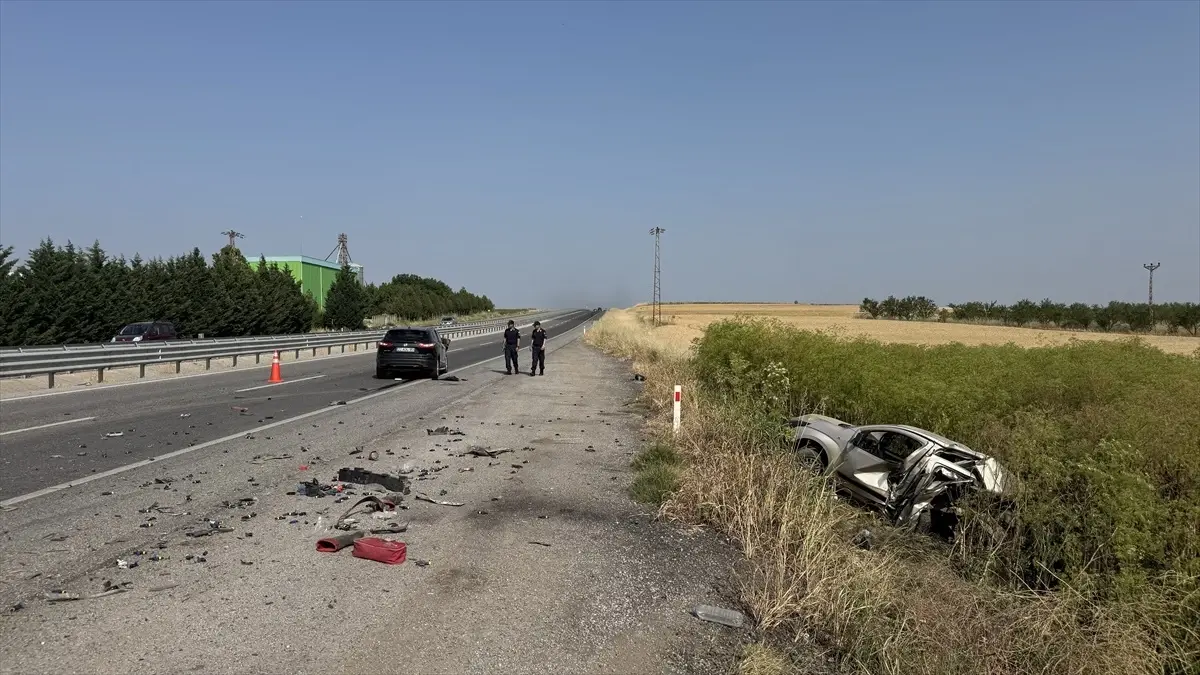 Edirne'deki Trafik Kazasında 1 Ölü 1 Yaralı