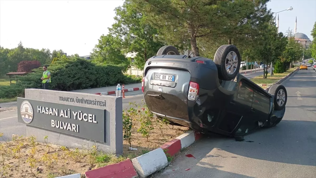 Edirne'de Trafik Kazası: İki Yaralı