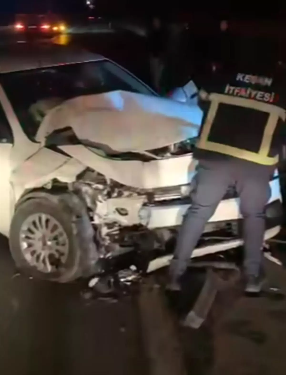 Edirne'de Otomobil Kazasında 5 Kişi Yaralandı