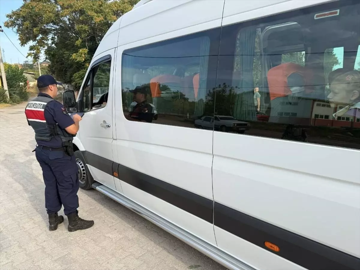 Edirne'de Okul Çevrelerinde Jandarma Denetimi