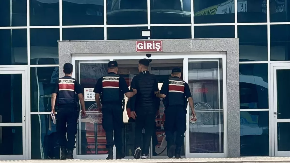 Edirne'de 13 Düzensiz Göçmen Yakalandı