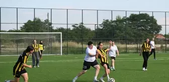 Edirne'de Kadınların Çevre Temizliği ve Dostluk Maçı