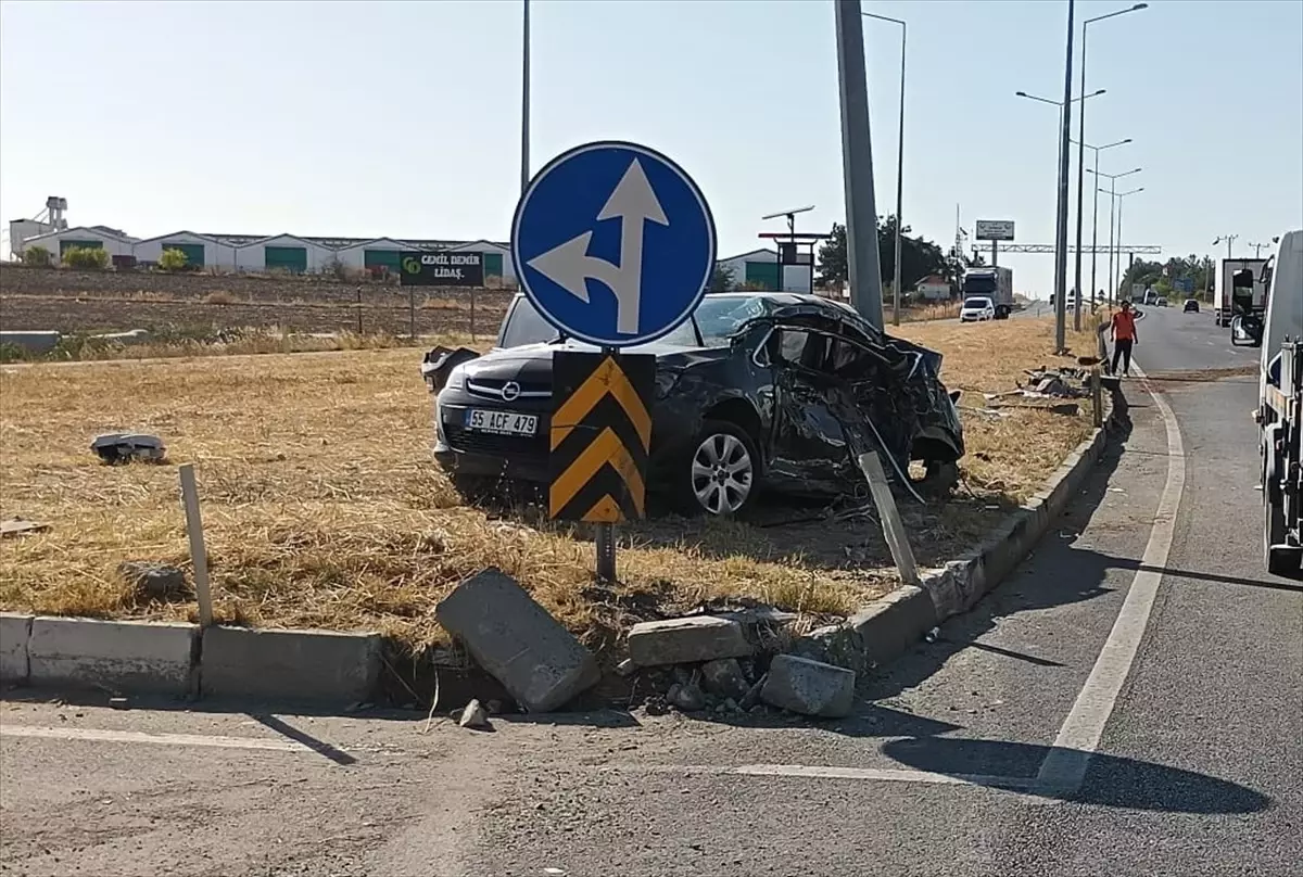 Edirne'de Trafik Kazası: 3 Yaralı