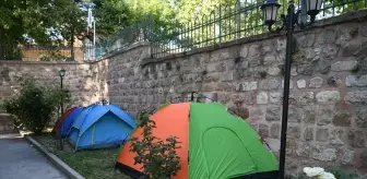 Kırkpınar Yağlı Güreşleri'ne Yoğun İlgi: Otel Yerine Çadırda Konaklama