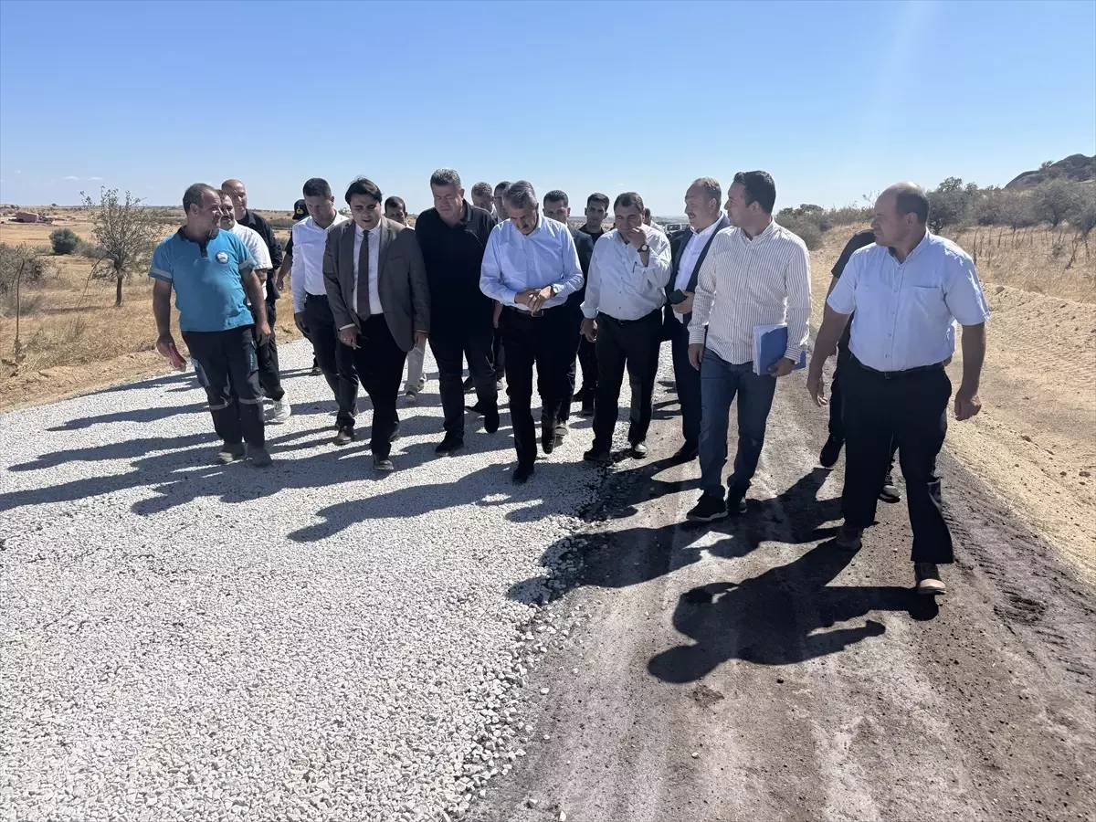 Edirne'de Köy Yollarının Asfaltlama Çalışmaları Devam Ediyor