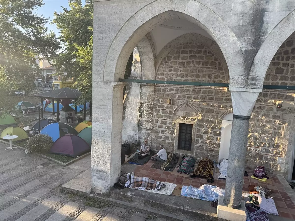 Kırkpınar Yağlı Güreşleri'nde Ziyaretçiler Çadırda Kalıyor