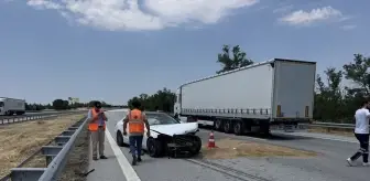 Edirne'de Otomobil ve SUV Çarpıştı: 2 Yaralı