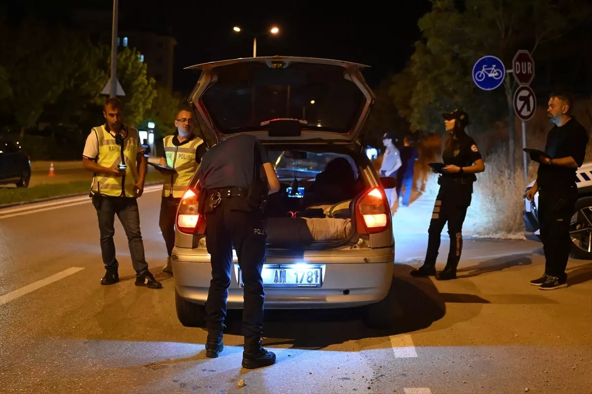 Edirne'de Asayiş ve Trafik Denetimi Yapıldı