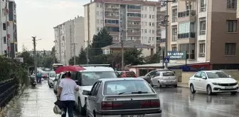 Edirne'de Sağanak Yağmur Hava Sıcaklıklarını Rahatlattı