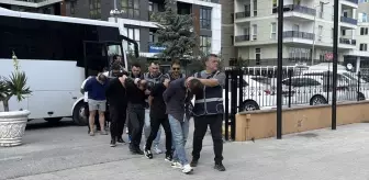 Edirne'de şehit ailesini dolandıran 11 şüpheli adliyede