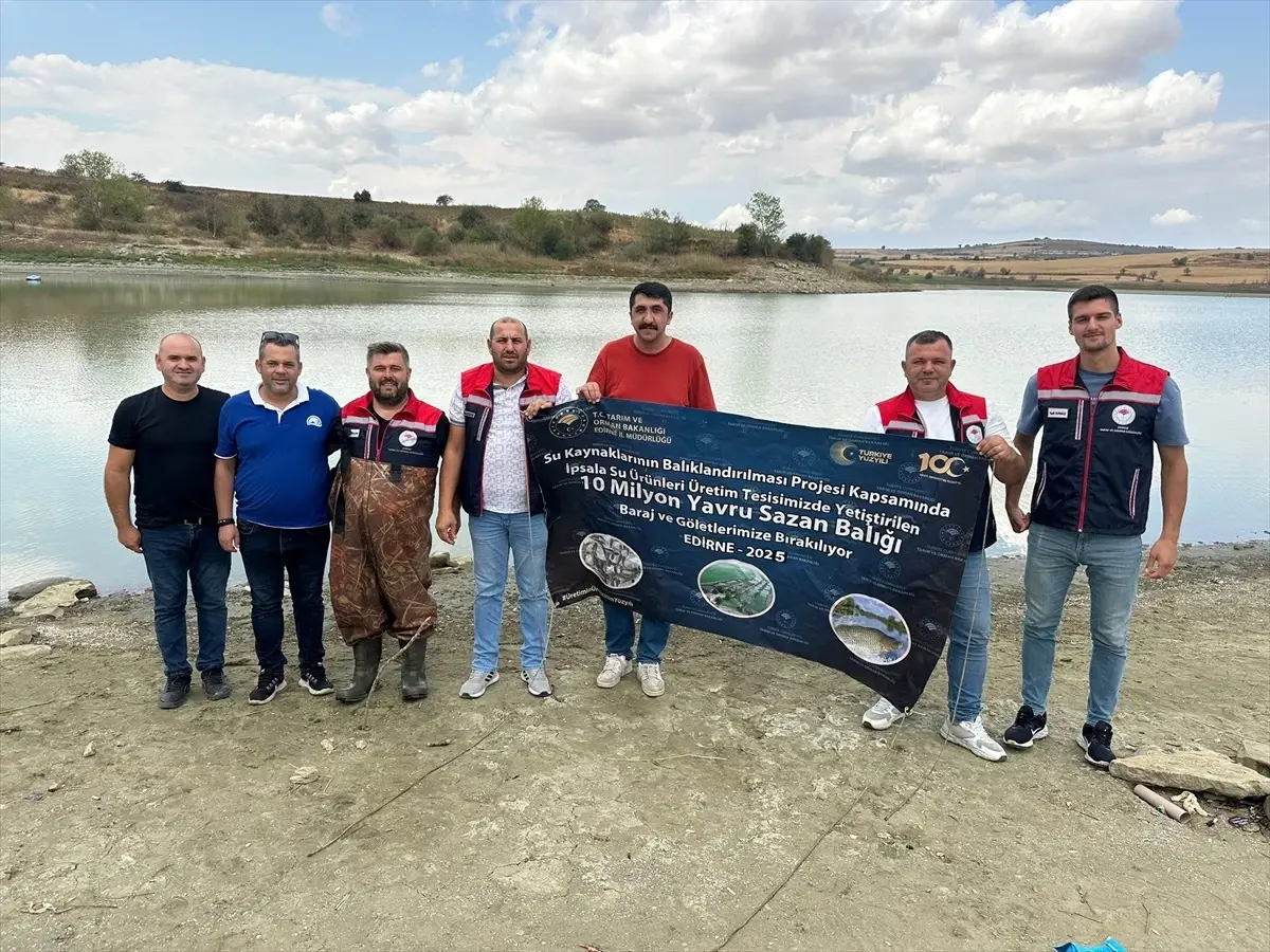Edirne'den Tekirdağ'a 975 Bin Pullu Sazan Yavrusu Salındı
