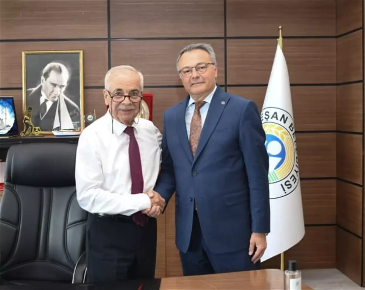 Keşan Belediyesi Batı Trakya Türkleri Derneği'ne 10 Yıllık Yer Tahsis Etti