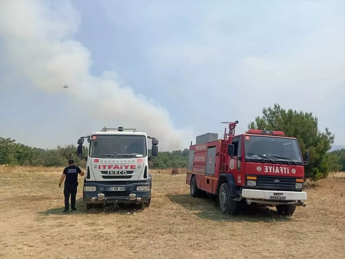 Keşan Belediyesi İtfaiye Ekipleri Şarköy Yangınına Destek Veriyor