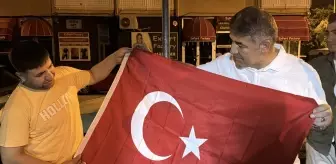 Edirne Emniyet Müdürü'nden Esnafa Türk Bayrağı Hediye