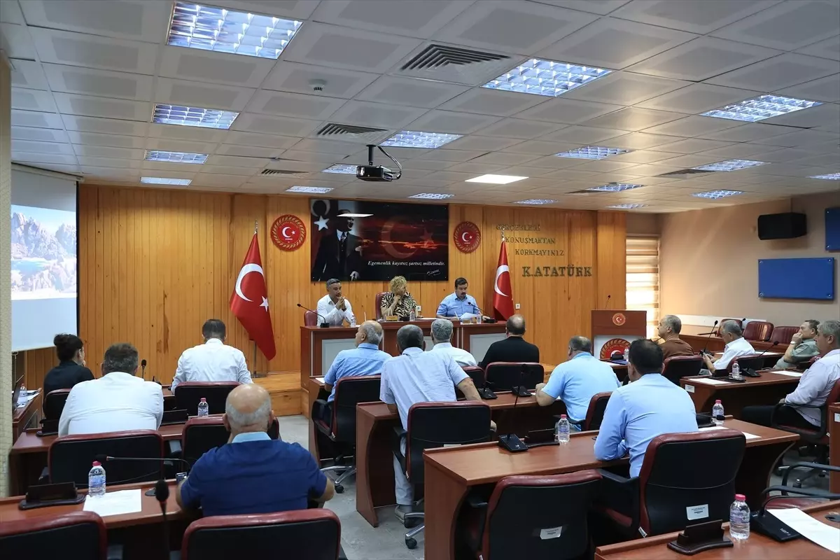 Edirne İl Genel Meclisi Toplantısında Spor Alanları ve Yangın Önlemleri Konuşuldu