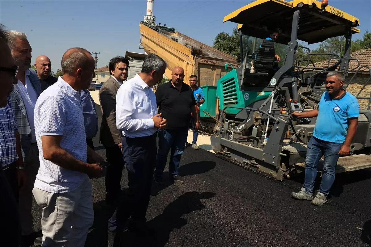 Edirne'de Köy Yolları Modern Standartlara Kavuşturuluyor