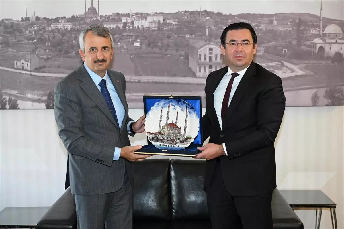 Edirne Valisi Yunus Sezer, Başsavcı Tuğan Sarıca'yı Ziyaret Etti