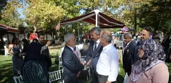 Edirne Valisi Yunus Sezer gazilerle bir araya geldi