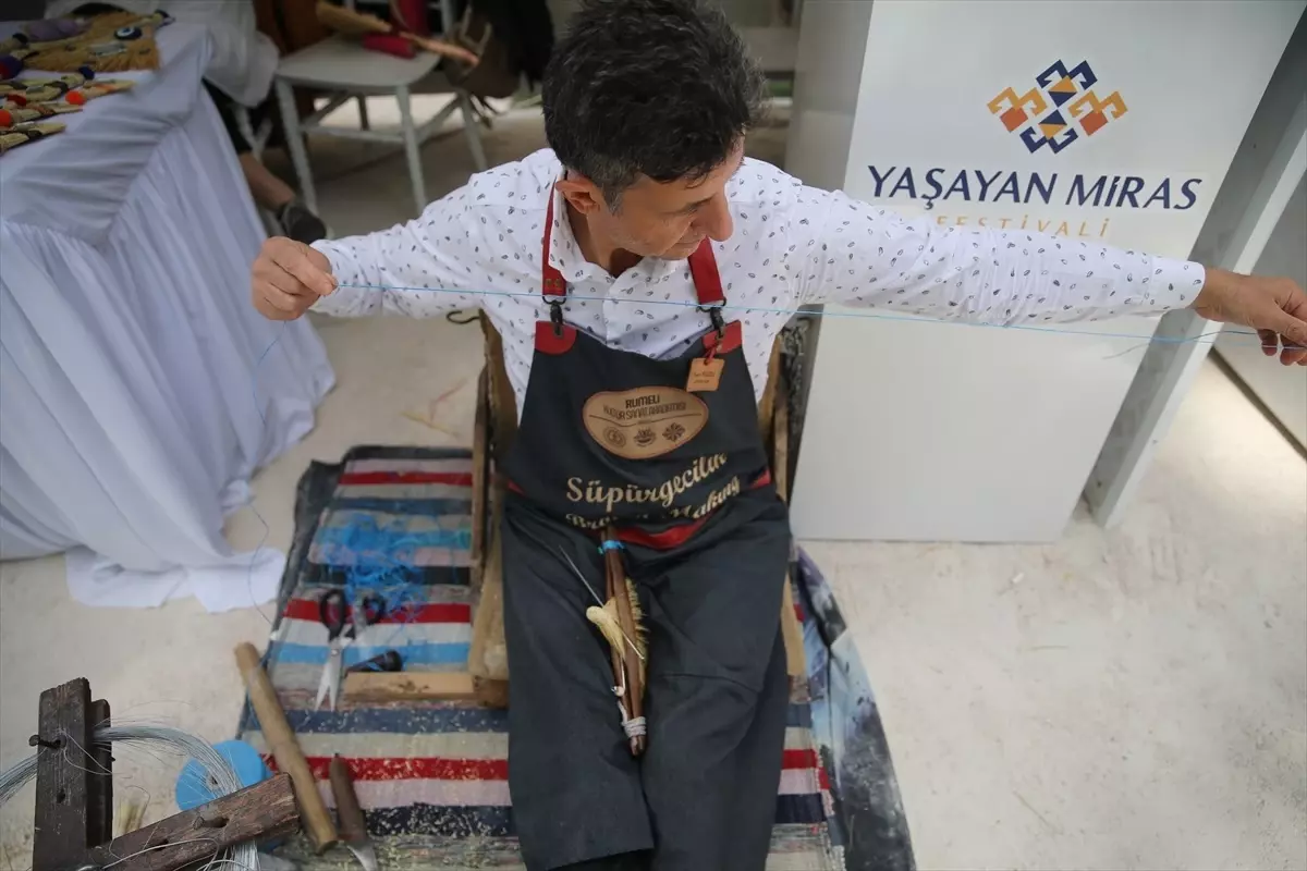 Edirne'deki Süpürgecilik Mesleği Tehlike Altında