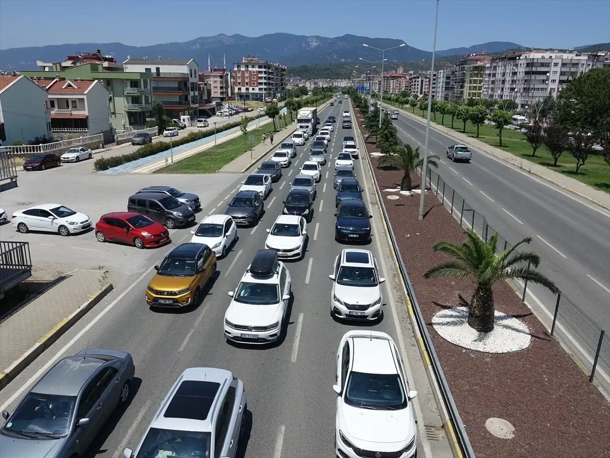 Kurban Bayramı Dönüş Yolculuğunda Yoğun Trafik