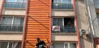 Aydın'da Apartman Yangını Söndürüldü