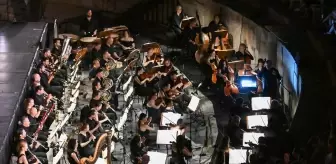 Efes Opera ve Bale Festivali, 'Kuğu Gölü' ile Başladı