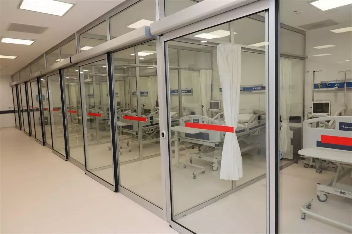 Ege Üniversitesi Tıp Fakültesi Yeni Ameliyathane Binası Hizmete Girdi