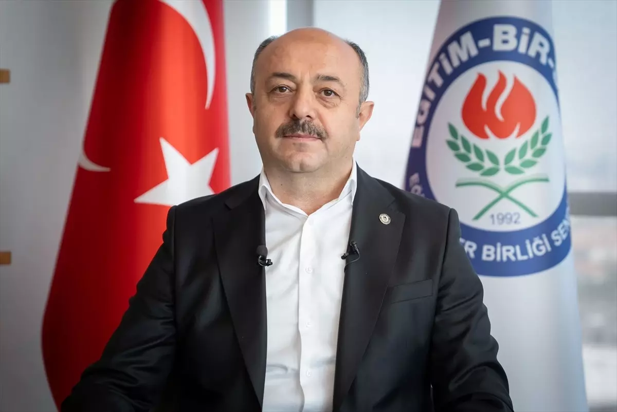Eğitim Bir-Sen 1,5 milyon eğitim çalışanının taleplerini toplu sözleşme masasına taşıyacak