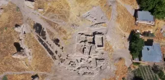 Elazığ'da 6 Bin Yıllık Tapınak Alanı Keşfedildi