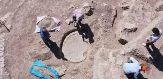 Elazığ'da 6 Bin Yıllık Boğa Başlı Sunak Bulundu
