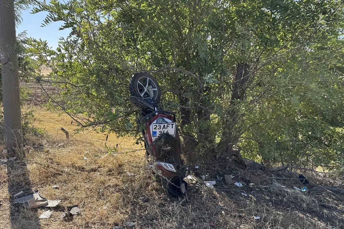 Elazığ'da Trafik Kazası: Motosiklet Sürücüsü Hayatını Kaybetti