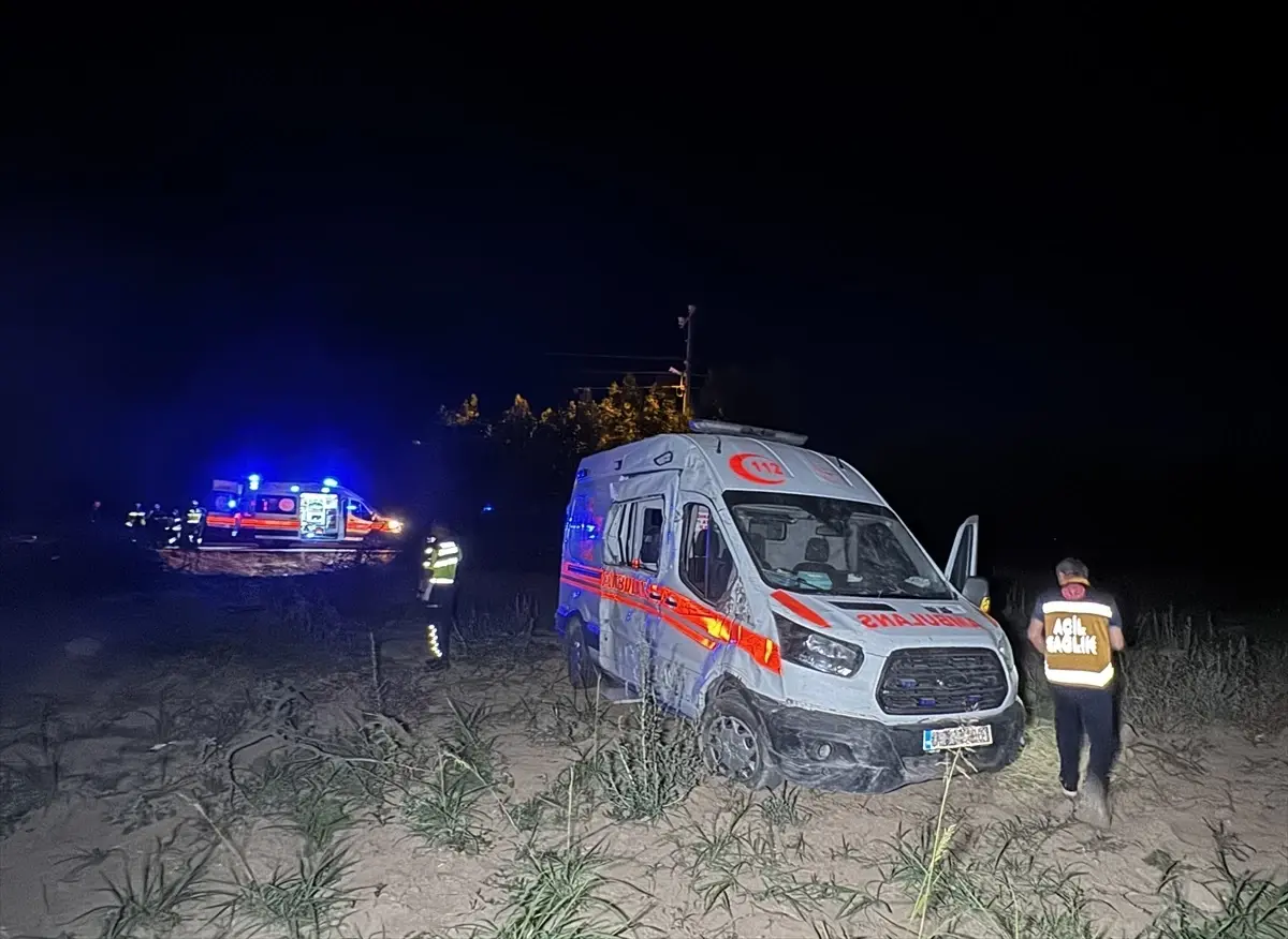 Elazığ'da Ambulans Kazası: 2 Yaralı