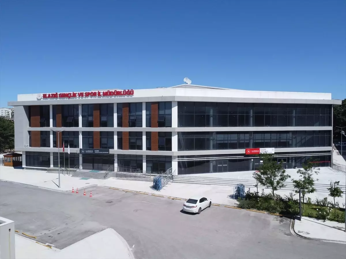 Elazığ Atatürk Stadyumu'nda 21 Branşta Spor Faaliyetleri