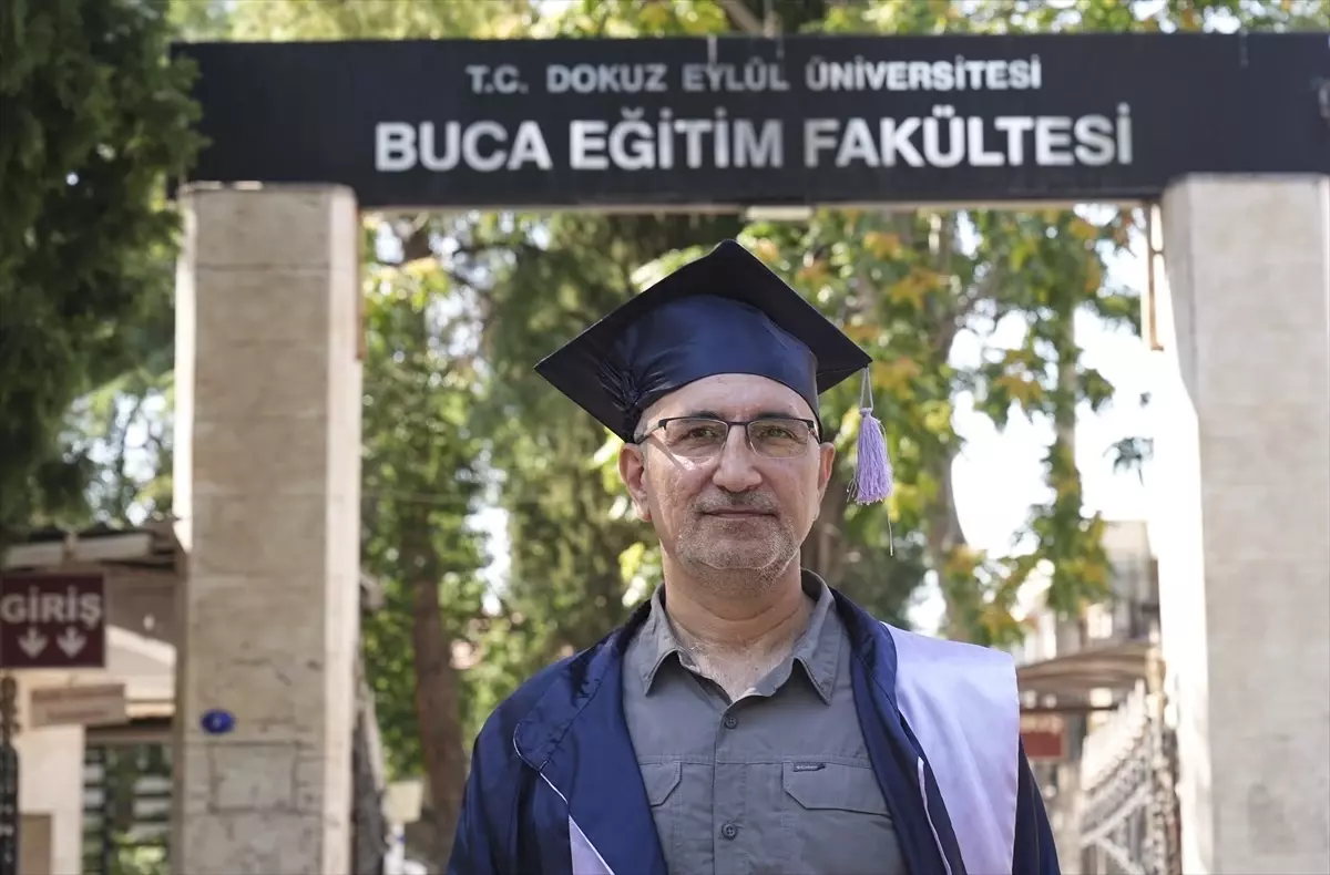 Emekli Albay Hakan Bayrı, Psikoloji Alanında Fakülte Birincisi Oldu