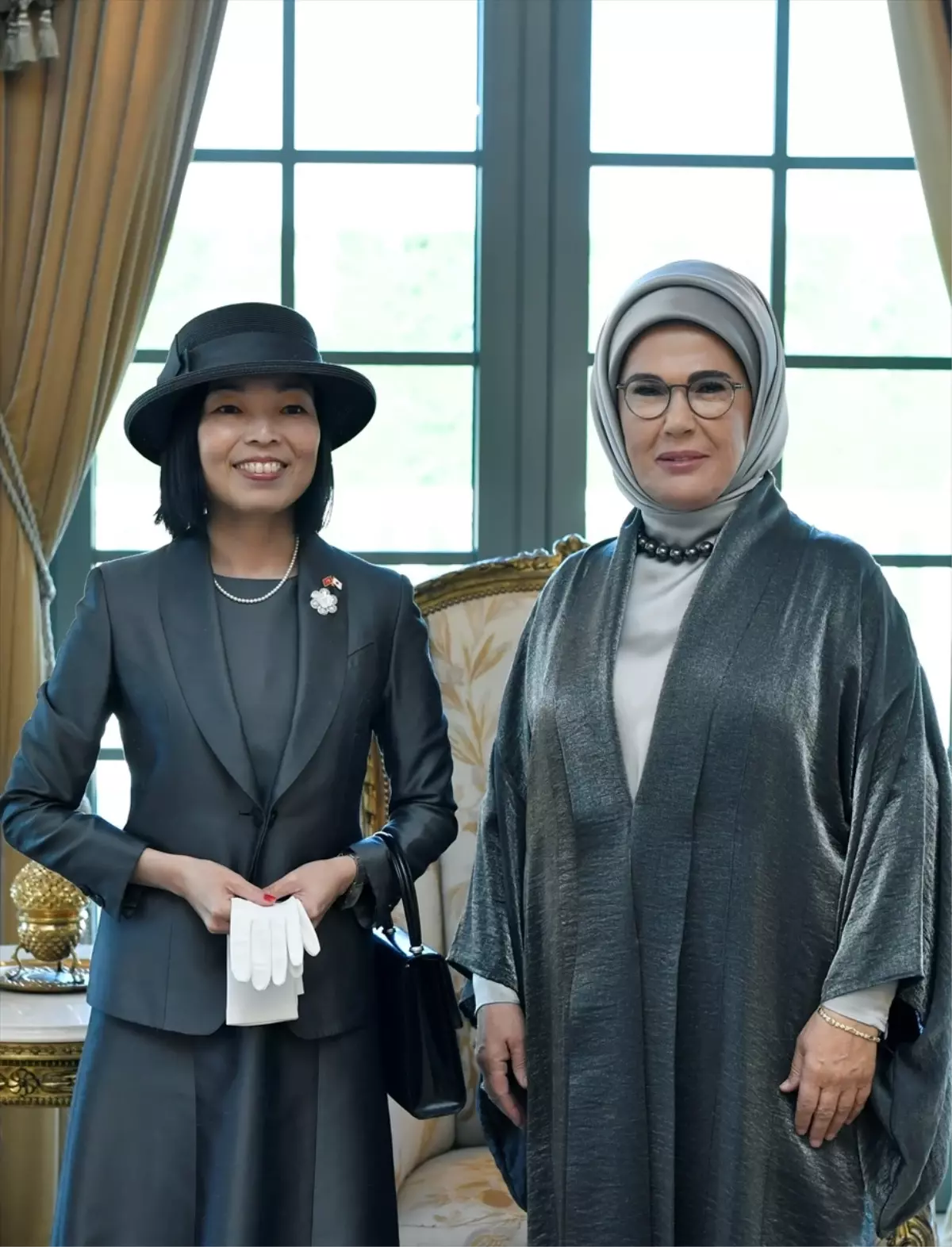 Emine Erdoğan, Japonya Altes Prensesi Mikasa ile görüştü