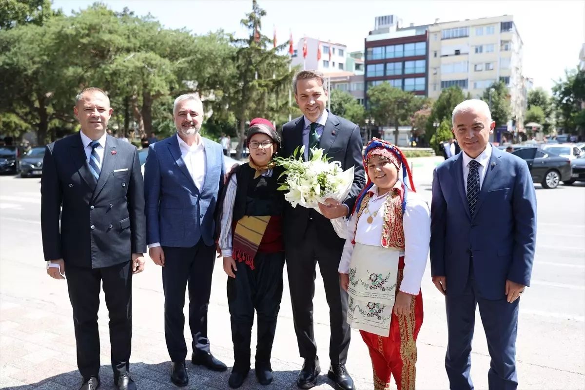 Bakan Bayraktar Kırklareli Valiliğini Ziyaret Etti
