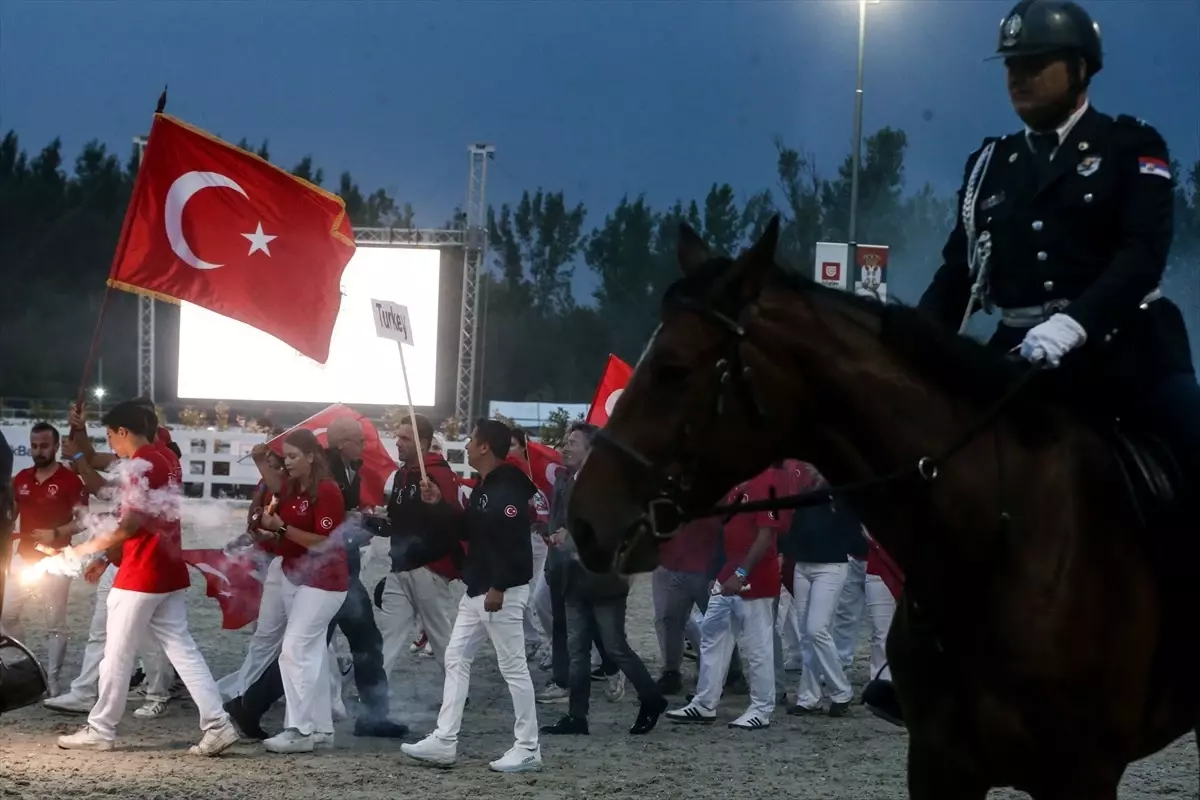 Türk Biniciler Engel Atlama Balkan Şampiyonası'nda Zafere Ulaştı