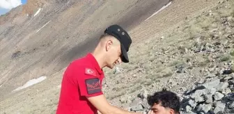 Kayseri'de Mahsur Kalan Dağcı Kurtarıldı