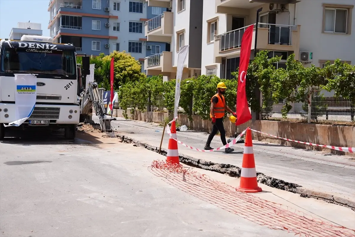 Erdemli'de Doğal Gaz Altyapısı Çalışmaları Başladı