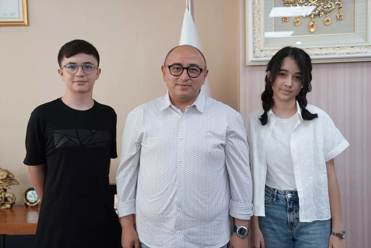 500 Puan Alan Öğrencilere Ödül