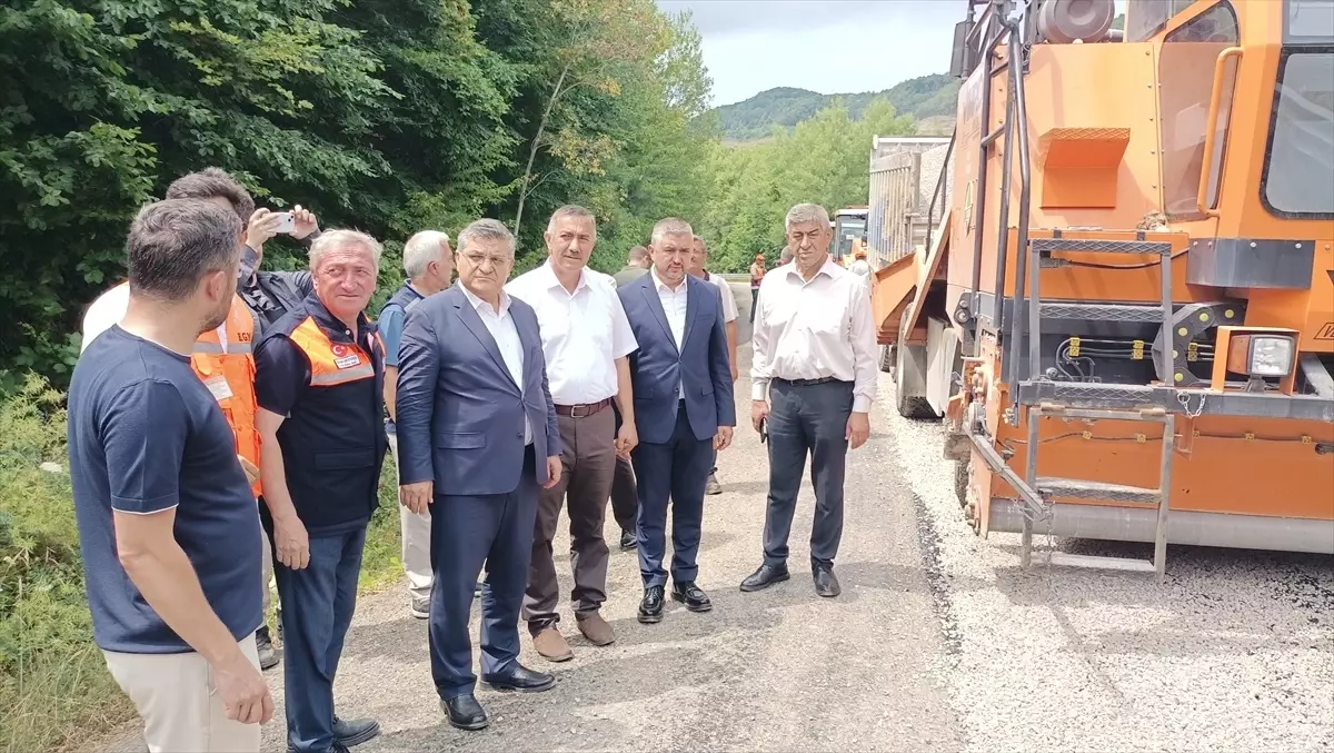 Sinop'ta Turizm Yolunda Asfaltlama Çalışmaları Başladı