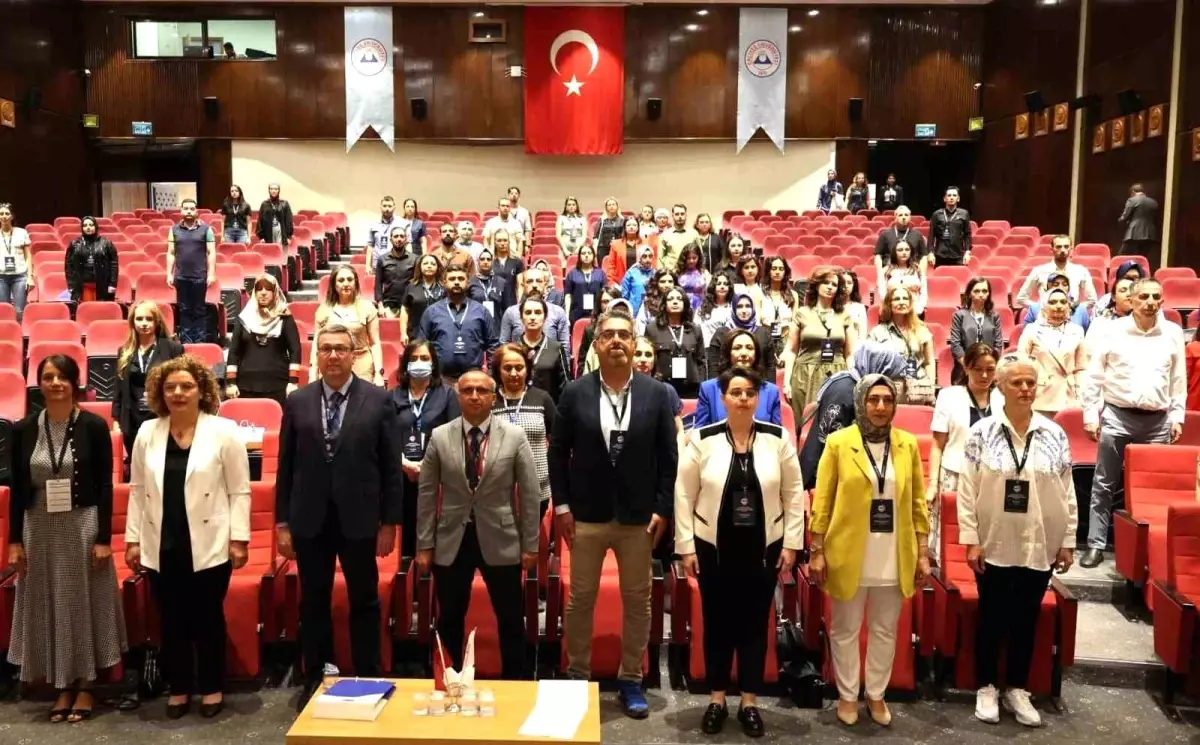 Temiz Ellerden Temiz Hastanelere: Sempozyumda Hijyen ve Temizlik Vurgusu