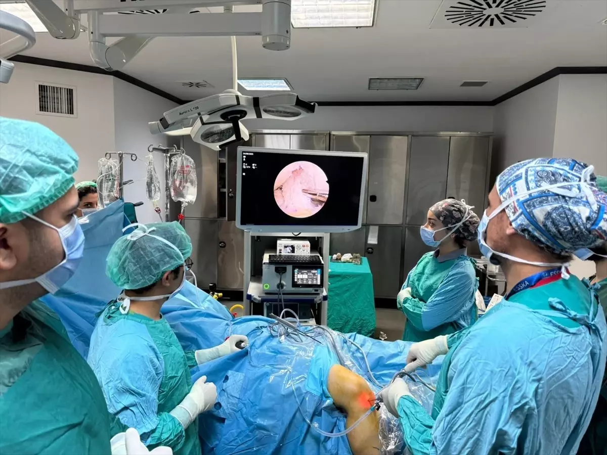 ERÜ Tıp Fakültesi'ne Yeni Artroskopi Kulesi Kazandırıldı