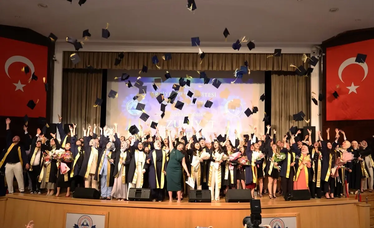 Erciyes Üniversitesi Fen Fakültesi'nden 82 Öğrenci Mezun Oldu