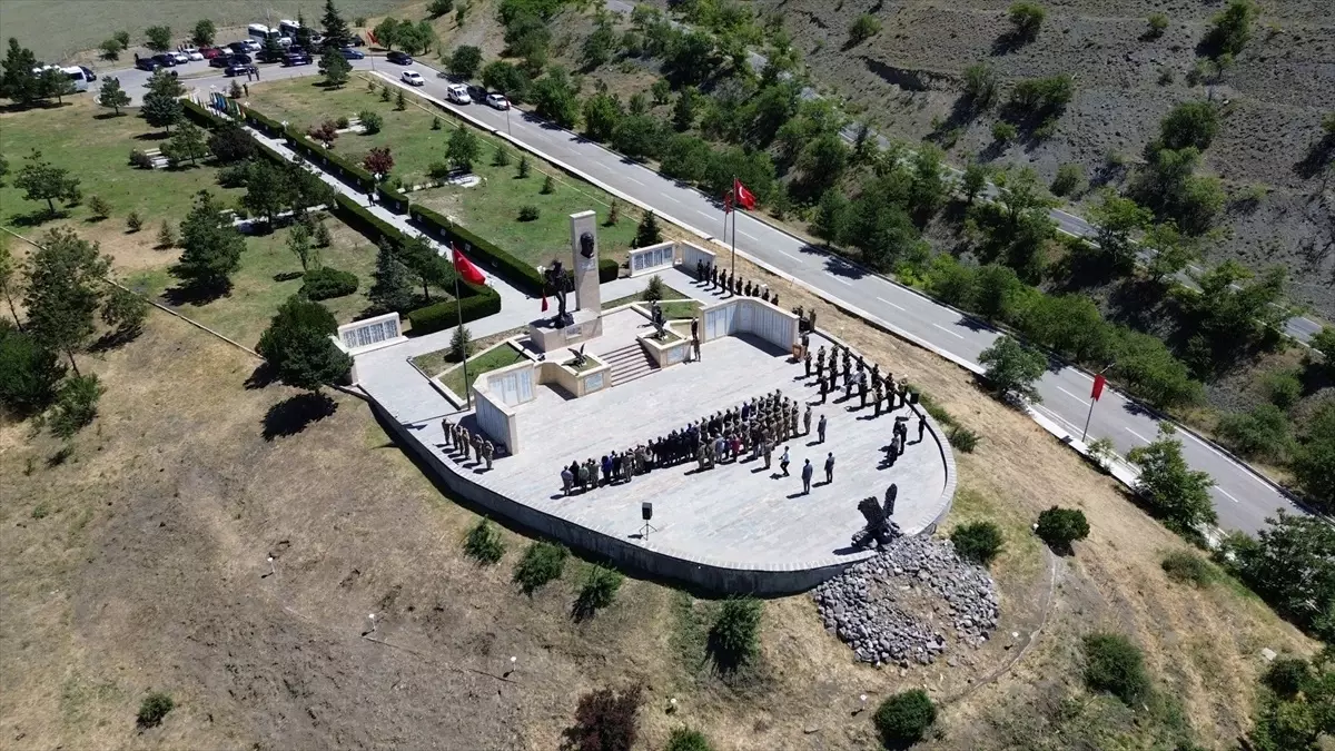 Şehitler Anıtı'nın Restorasyonu Tamamlandı