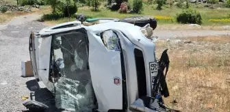 Erzincan'da Araç Devrildi: 4 Yaralı