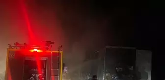 Erzincan'da Seyir Halindeki Tırda Yangın Çıktı