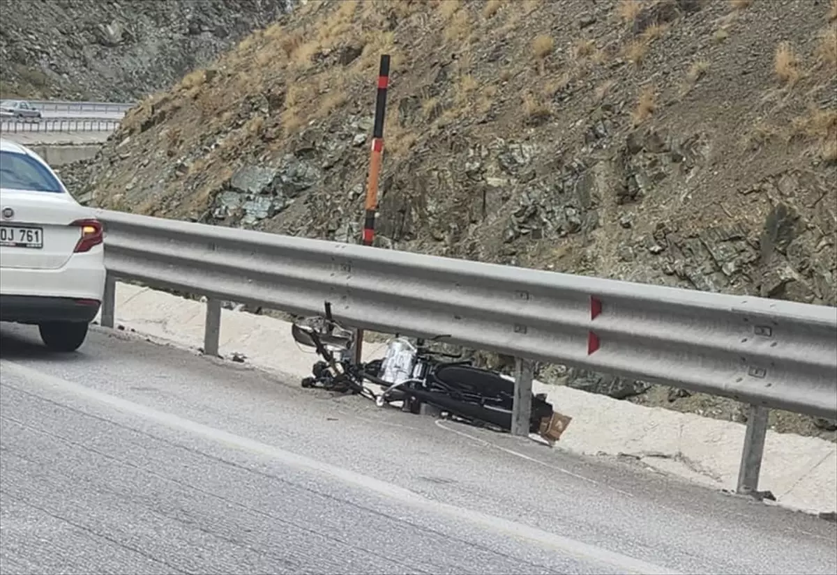 Erzincan'da Motosiklet Kazası: Genç Sürücü Hayatını Kaybetti