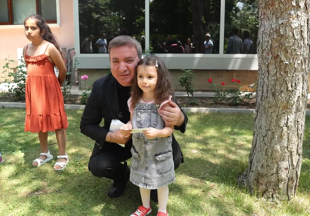 Erzincan Valisi Aydoğdu, Kurban Bayramı'nda Çocuklarla Bir Araya Geldi